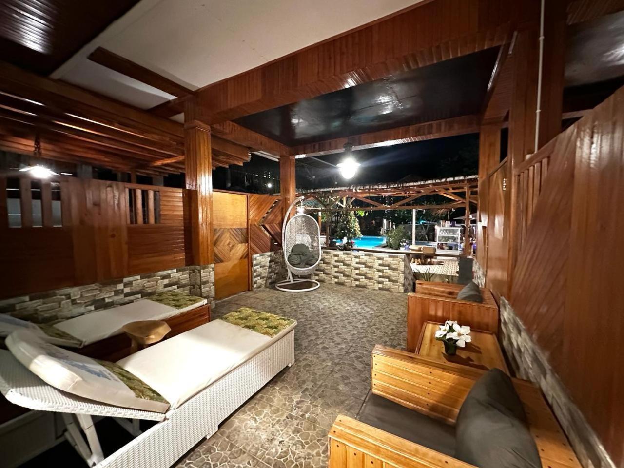Bunaken Villa Queen'S Dive Manado Exterior photo