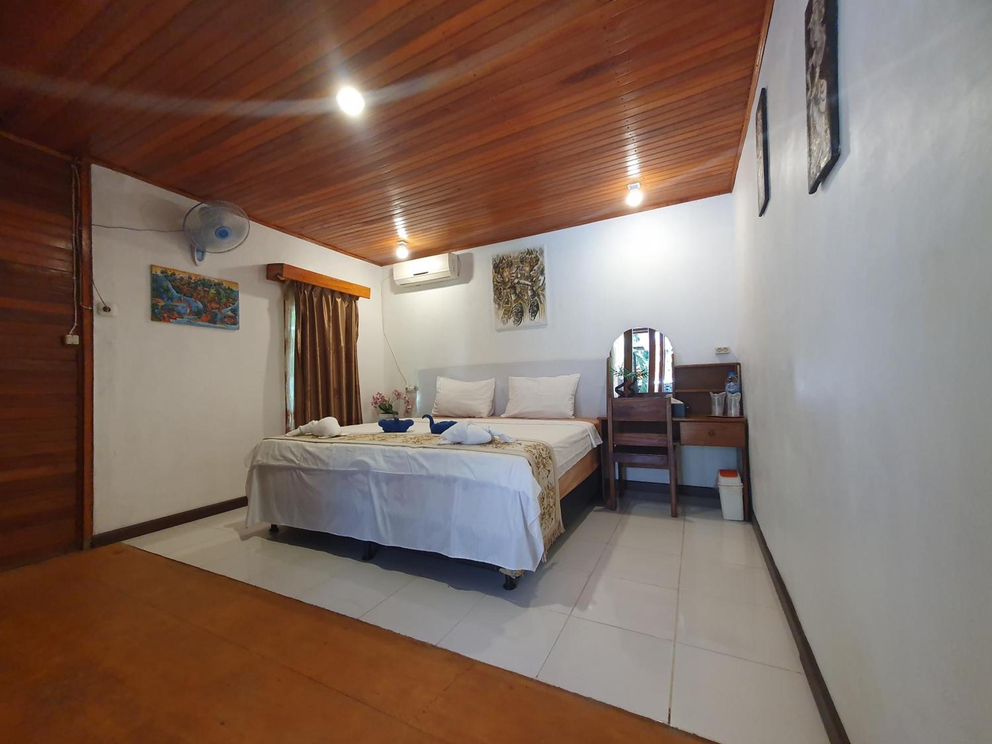Bunaken Villa Queen'S Dive Manado Exterior photo